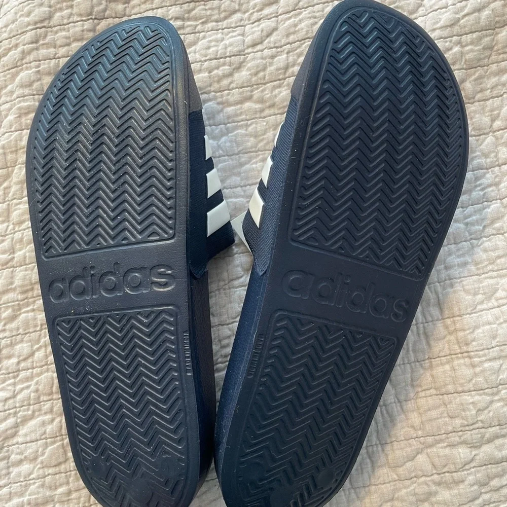 adidas adilette slides